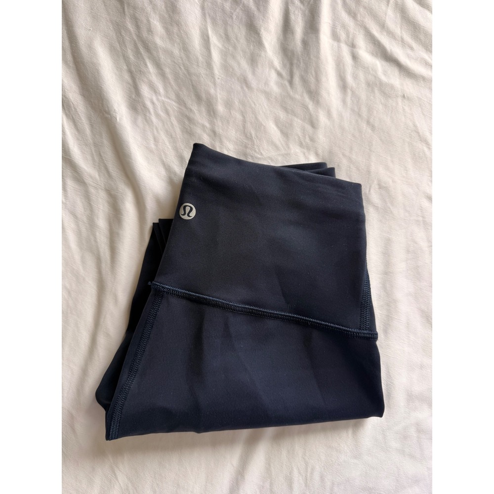 Lululemon High Rise Navy Blue Cropped Leggings Size 4 Yoga Training Activewear